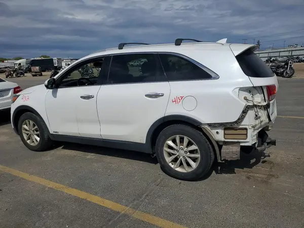 5XYPGDA35GG040878 2016 KIA SORENTO - Image 2