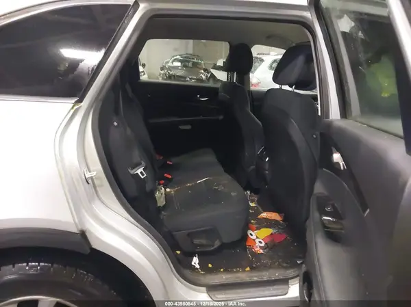 5XYPGDA35GG043201 2016 KIA SORENTO - Image 8
