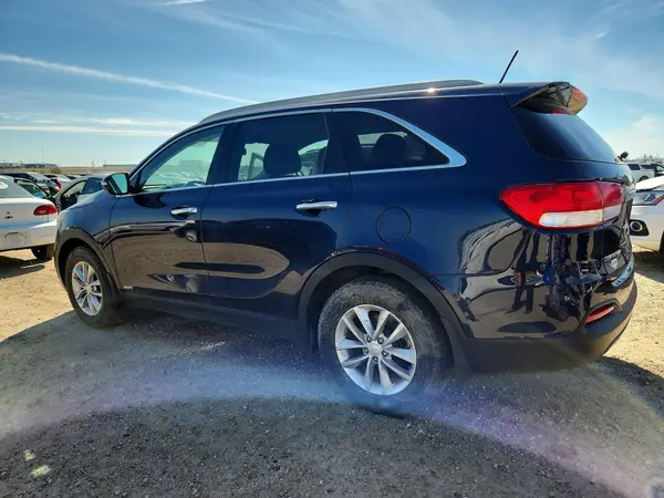 5XYPGDA35GG050052 2016 KIA SORENTO - Image 2