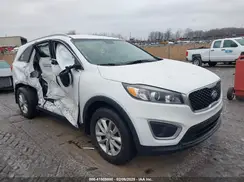 5XYPGDA35GG053887 2016 KIA SORENTO