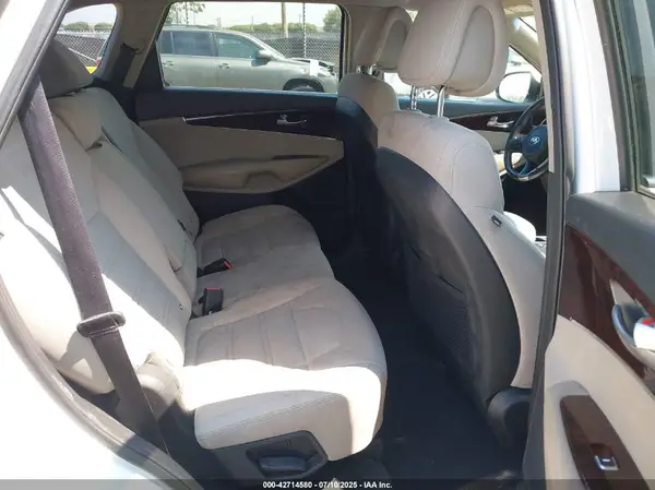 5XYPGDA35GG059205 2016 KIA SORENTO - Image 8