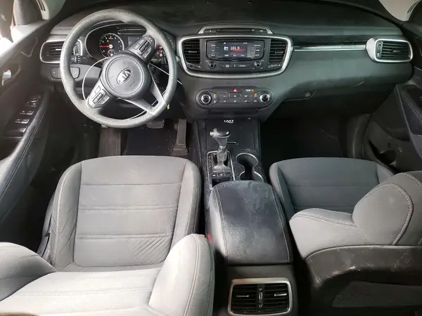 5XYPGDA35GG060452 2016 KIA SORENTO - Image 8