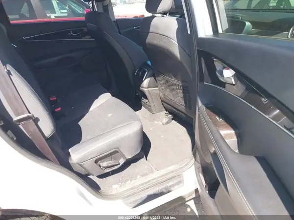 5XYPGDA35GG060533 2016 KIA SORENTO - Image 8