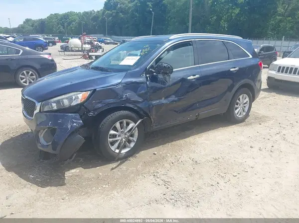 5XYPGDA35GG067112 2016 KIA SORENTO - Image 2