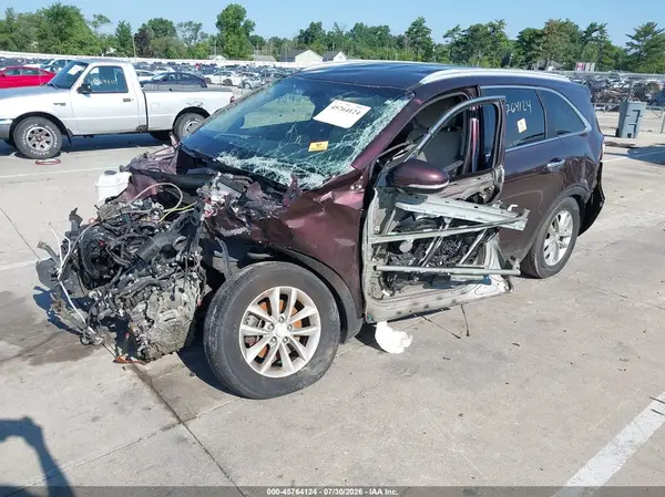 5XYPGDA35GG078725 2016 KIA SORENTO - Image 2