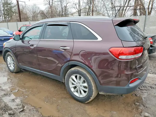 5XYPGDA35GG079454 2016 KIA SORENTO - Image 2