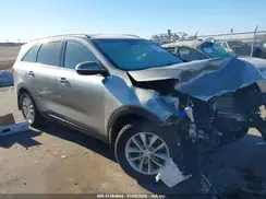 5XYPGDA35GG086050 2016 KIA SORENTO