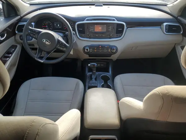 5XYPGDA35GG096853 2016 KIA SORENTO - Image 8