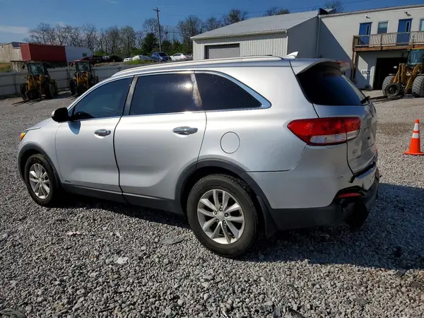 5XYPGDA35GG097842 2016 KIA SORENTO - Image 2