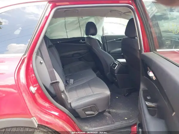 5XYPGDA35GG106197 2016 KIA SORENTO - Image 8