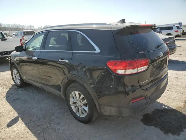 5XYPGDA35GG109651 2016 KIA SORENTO - Image 2