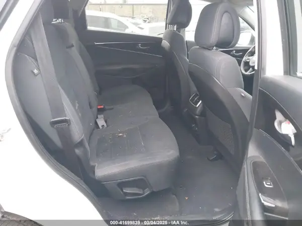 5XYPGDA35GG110895 2016 KIA SORENTO - Image 8