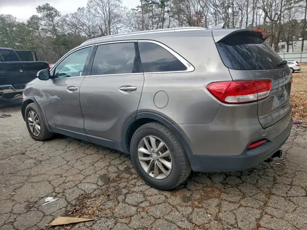 5XYPGDA35GG111125 2016 KIA SORENTO - Image 2