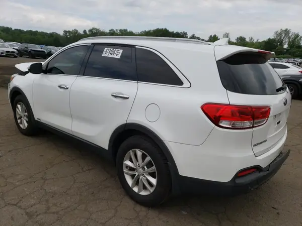 5XYPGDA35GG125803 2016 KIA SORENTO - Image 2