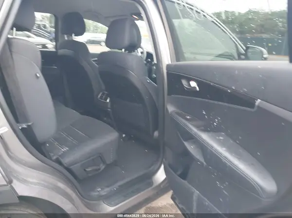 5XYPGDA35GG132993 2016 KIA SORENTO - Image 8