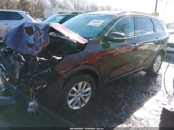 5XYPGDA35GG136106 2016 KIA SORENTO - Image 2
