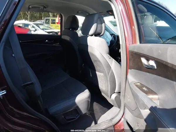 5XYPGDA35GG136106 2016 KIA SORENTO - Image 8