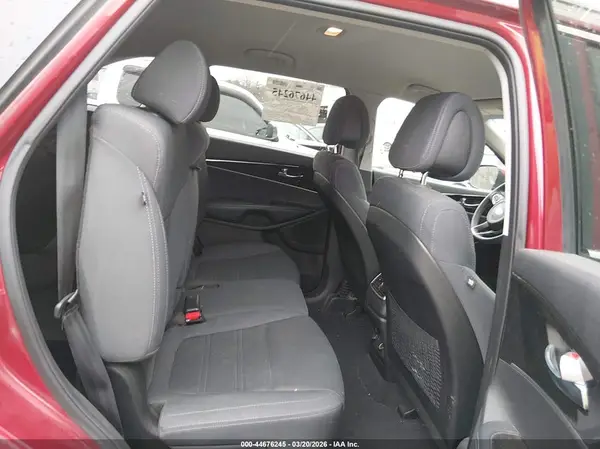 5XYPGDA35GG137238 2016 KIA SORENTO - Image 8