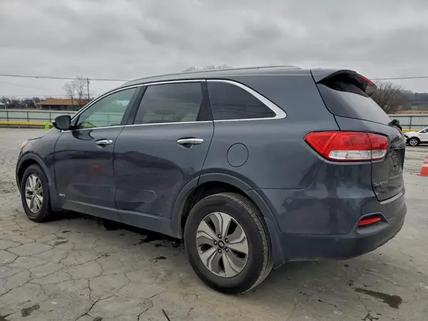 5XYPGDA35GG138695 2016 KIA SORENTO - Image 2