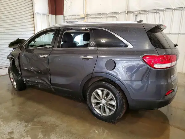 5XYPGDA35GG138700 2016 KIA SORENTO - Image 2