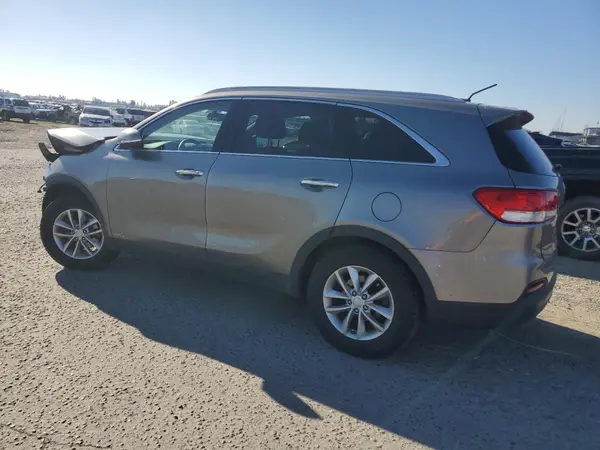 5XYPGDA35GG152029 2016 KIA SORENTO - Image 2