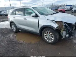 5XYPGDA35GG165881 2016 KIA SORENTO
