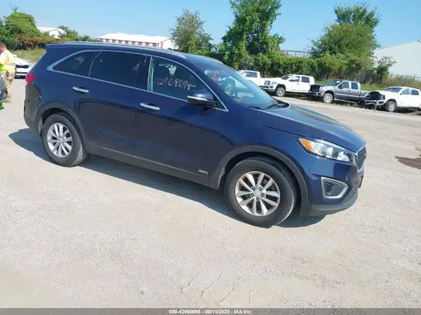 5XYPGDA35GG166075 2016 KIA SORENTO - Image 1