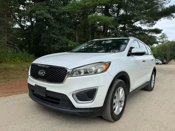 5XYPGDA35GG166643 2016 KIA SORENTO - Image 2