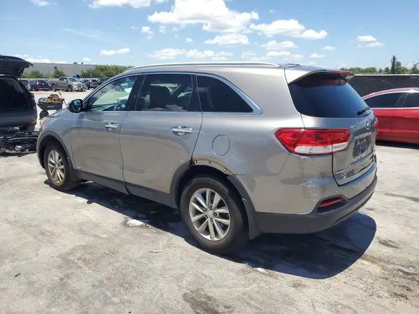 5XYPGDA35HG191771 2017 KIA SORENTO - Image 2