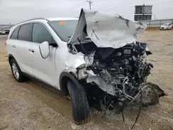5XYPGDA35HG200002 2017 KIA SORENTO