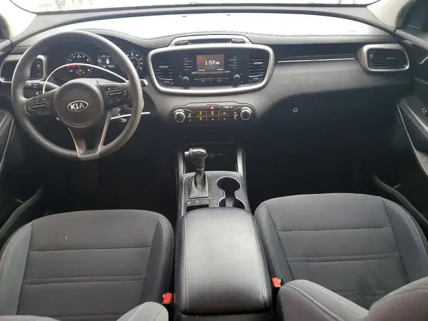 5XYPGDA35HG204857 2017 KIA SORENTO - Image 8