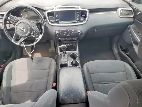 5XYPGDA35HG231542 2017 KIA SORENTO - Image 8