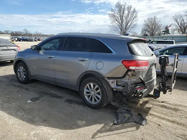 5XYPGDA35HG246123 2017 KIA SORENTO - Image 2
