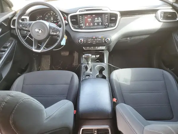 5XYPGDA35HG246123 2017 KIA SORENTO - Image 8
