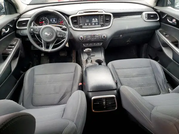 5XYPGDA35HG257378 2017 KIA SORENTO - Image 8