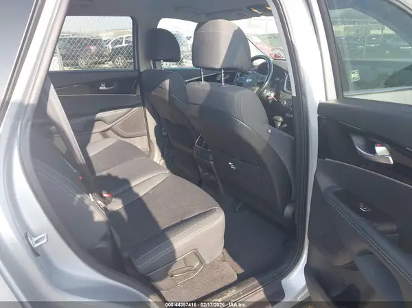 5XYPGDA35HG259597 2017 KIA SORENTO - Image 8