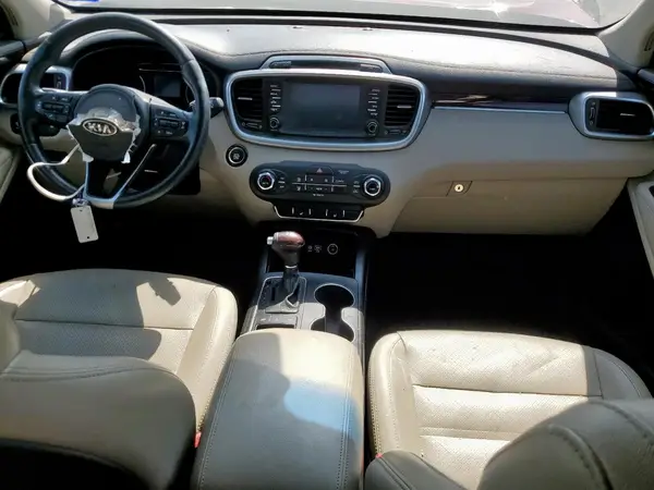 5XYPGDA35HG267795 2017 KIA SORENTO - Image 8
