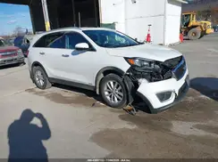 5XYPGDA35HG280448 2017 KIA SORENTO