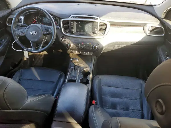 5XYPGDA35HG284855 2017 KIA SORENTO - Image 8