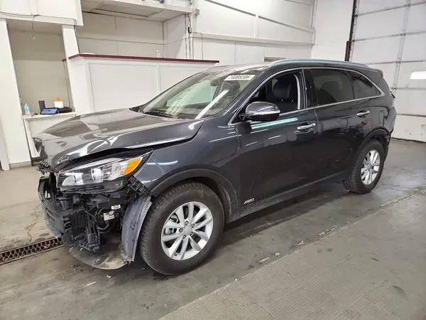 5XYPGDA35HG286055 2017 KIA SORENTO - Image 1
