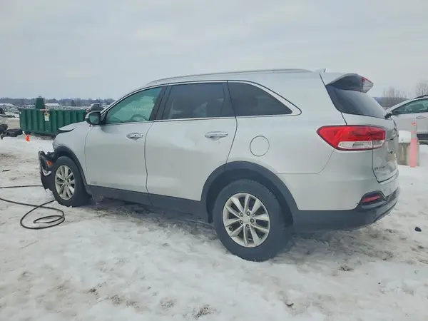 5XYPGDA35HG286279 2017 KIA SORENTO - Image 2