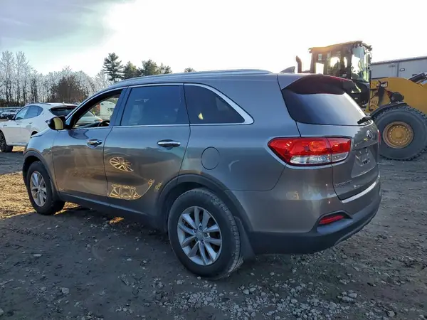 5XYPGDA35HG289862 2017 KIA SORENTO - Image 2