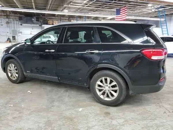 5XYPGDA35HG293507 2017 KIA SORENTO - Image 2