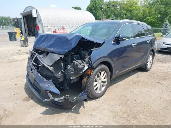 5XYPGDA35HG300343 2017 KIA SORENTO - Image 2