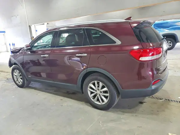 5XYPGDA35HG323573 2017 KIA SORENTO - Image 2