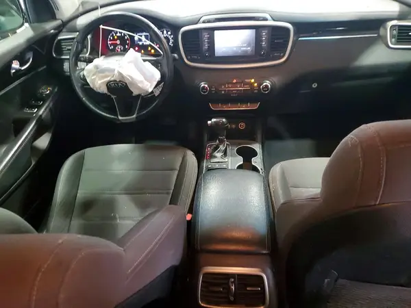 5XYPGDA35HG323573 2017 KIA SORENTO - Image 8
