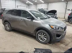 5XYPGDA35HG335142 2017 KIA SORENTO