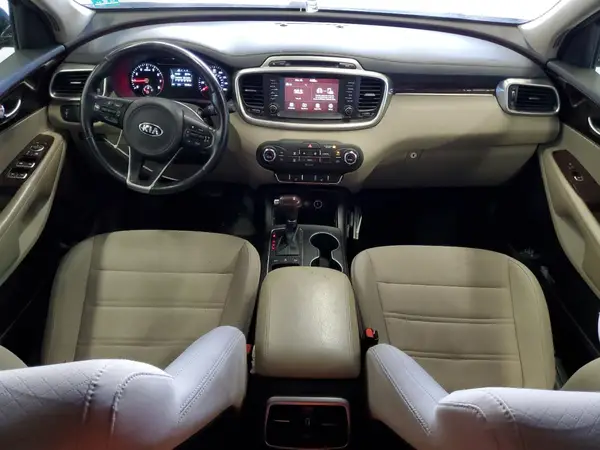 5XYPGDA35JG352125 2018 KIA SORENTO - Image 8