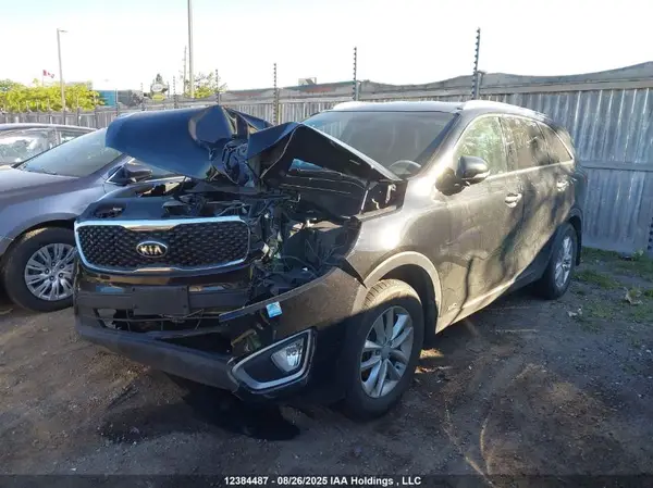 5XYPGDA35JG397081 2018 KIA SORENTO - Image 2