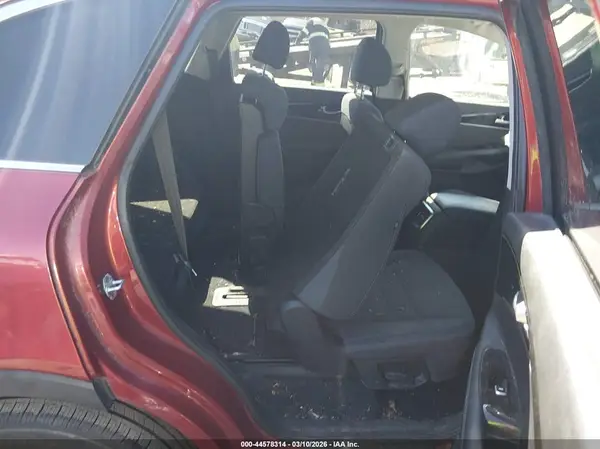 5XYPGDA35JG402764 2018 KIA SORENTO - Image 8